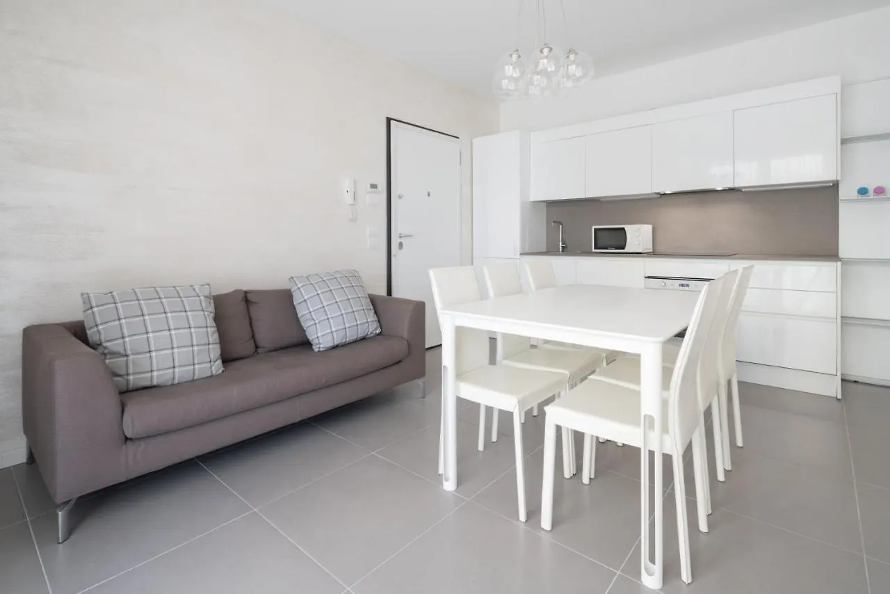 Appartamento Finisterrae 5 - Immobiliare Living Lido di Jesolo 0*,  Italia